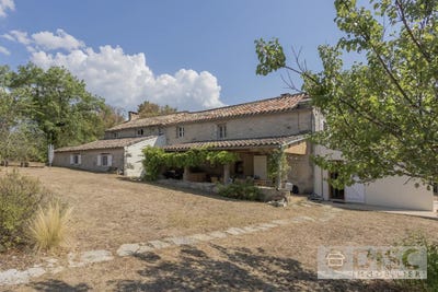 /international/fr/caylus-midi-pyrenees-310109926788/