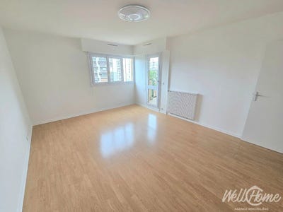 /international/fr/saint-ouen-l-aumone-ile-de-france-310101133844/