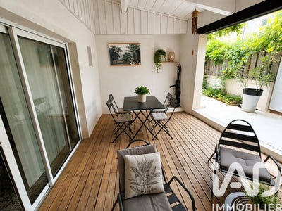 /international/fr/coutras-aquitaine-310108401995/