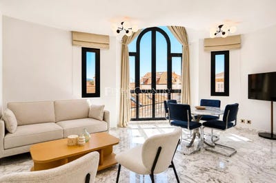 /international/fr/cannes-provence-alpes-cote-d-azur-310109245781/