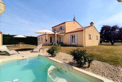 /international/fr/lege-pays-de-la-loire-310108244741/