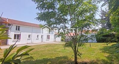 /international/fr/venansault-pays-de-la-loire-310100175233/