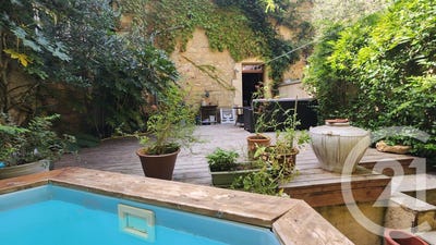 /international/fr/sarlat-la-caneda-aquitaine-310120049691/