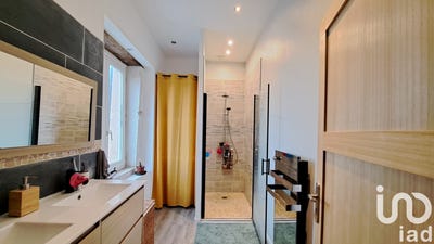 /international/fr/guereins-rhone-310100430176/