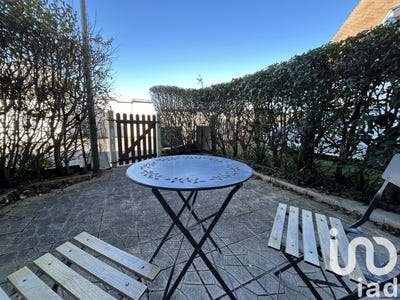 /international/fr/courseulles-sur-mer-upper-normandy-310098237134/