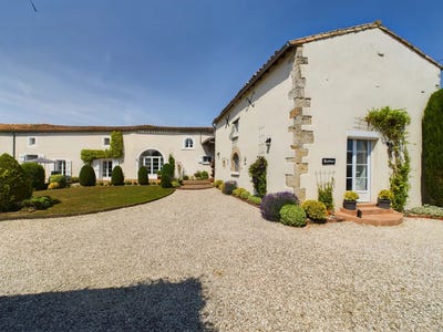 /international/fr/paizay-le-chapt-charente-310109458669/