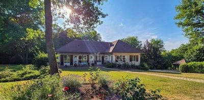 /international/fr/st-cyr-la-riviere-ile-de-france-310100414932/