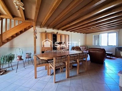 /international/fr/maulay-charente-310105347757/