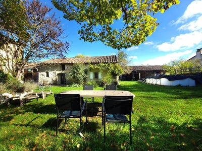 /international/fr/caylus-midi-pyrenees-310107579780/