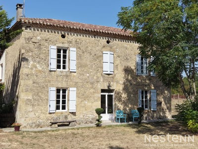 /international/fr/moncrabeau-aquitaine-310110261466/