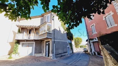 /international/fr/lezan-languedoc-roussillon-310101573133/