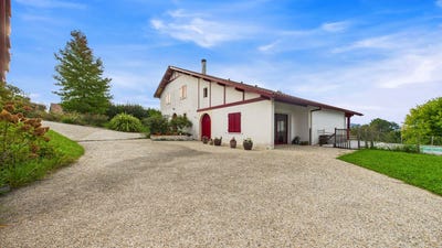 /international/fr/route-de-bardos-bardos-aquitaine-310107562248/?lang=pt