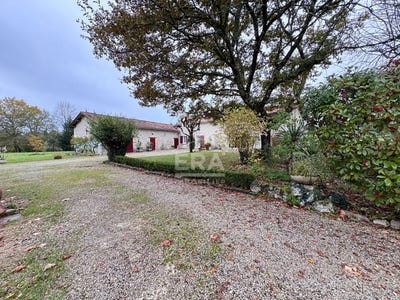 /international/fr/saint-astier-aquitaine-120096208146/