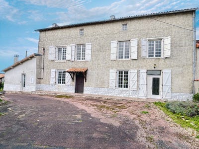 /international/fr/la-magdeleine-charente-310107576722/