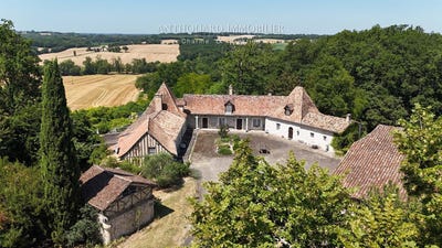 /international/fr/castillonnes-aquitaine-310107949657/