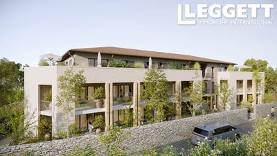 /international/fr/uzes-languedoc-roussillon-310099500938/