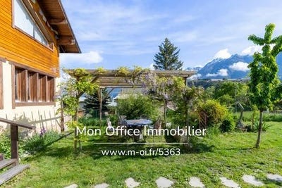 /international/fr/guillestre-provence-alpes-cote-d-azur-310101487893/?lang=id