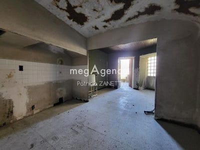 /international/fr/saint-bres-languedoc-roussillon-310107273020/