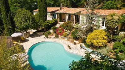 /international/fr/castres-midi-pyrenees-310107979804/