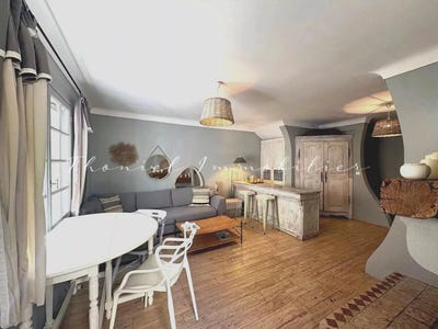 /international/fr/grimaud-provence-alpes-cote-d-azur-310106549180/