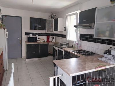 /international/fr/pleugueneuc-brittany-310119496456/