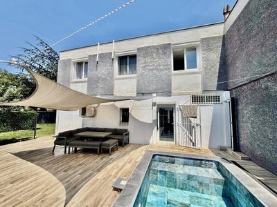 /international/fr/nimes-languedoc-roussillon-310101183763/?lang=zh-cn