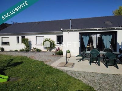 /international/fr/la-trinite-porhoet-brittany-310105341193/