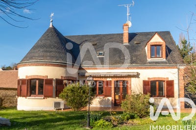 /international/fr/lorris-centre-val-de-loire-310105989573/