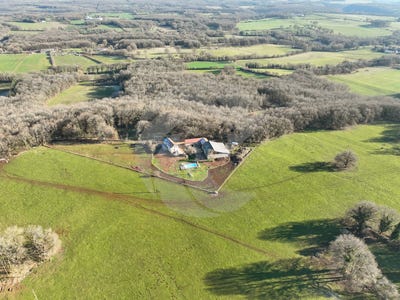 /international/fr/caylus-midi-pyrenees-310101654467/