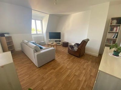 /international/fr/loches-centre-val-de-loire-310107707340/