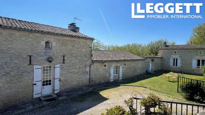 /international/fr/saint-emilion-aquitaine-310098869265/