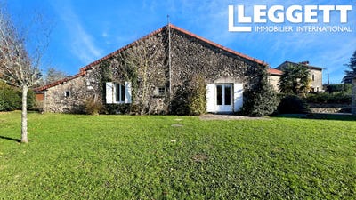 /international/fr/saint-estephe-charente-310103716249/