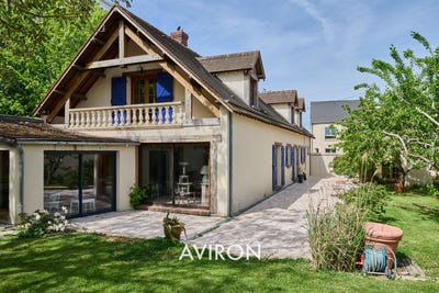 /international/fr/chartres-centre-val-de-loire-310108602778/