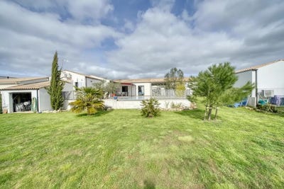 /international/fr/saint-jean-de-liversay-charente-310107972283/
