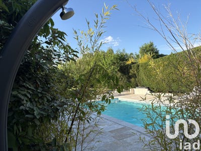 /international/fr/saint-cyr-sur-loire-centre-val-de-loire-310099544951/