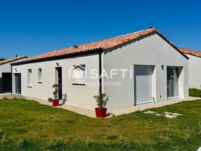 /international/fr/venansault-pays-de-la-loire-310098975692/