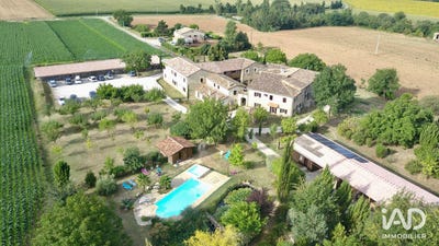 /international/fr/chabrillan-rhone-310104616300/