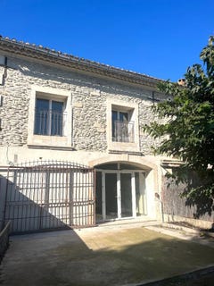 /international/fr/rognonas-provence-alpes-cote-d-azur-310109430316/
