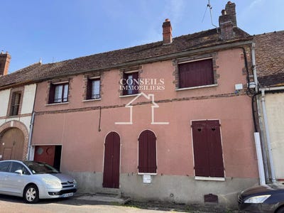 /international/fr/villeneuve-sur-yonne-burgundy-310100913334/
