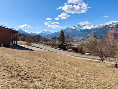 /international/fr/enchastrayes-provence-alpes-cote-d-azur-310108486901/