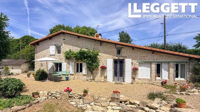 /international/fr/chize-charente-310107361761/?lang=th