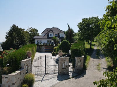 /international/fr/mulhouse-rixheim-alsace-310100905295/