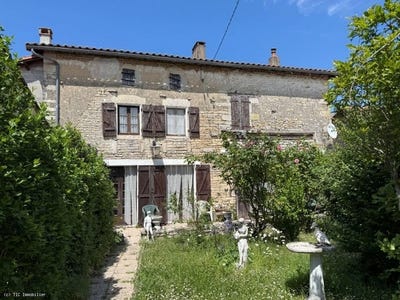 /international/fr/ruffec-charente-310105342399/