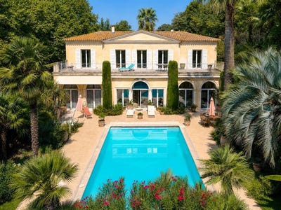 /international/fr/villeneuve-les-beziers-languedoc-roussillon-310110035472/