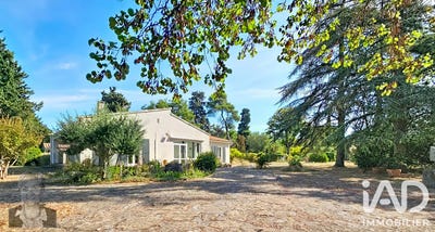 /international/fr/verzeille-languedoc-roussillon-310120493485/