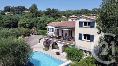 /international/fr/roquefort-les-pins-provence-alpes-cote-d-azur-310100989455/