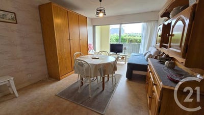 /international/fr/quiberon-brittany-310100297603/?lang=en