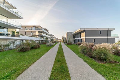 /international/fr/evian-les-bains-rhone-310106381759/