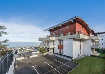 /international/fr/evian-les-bains-rhone-310101391488/?lang=en