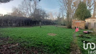 /international/fr/bouray-sur-juine-ile-de-france-310100988443/